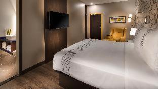 Hotel Glo Western