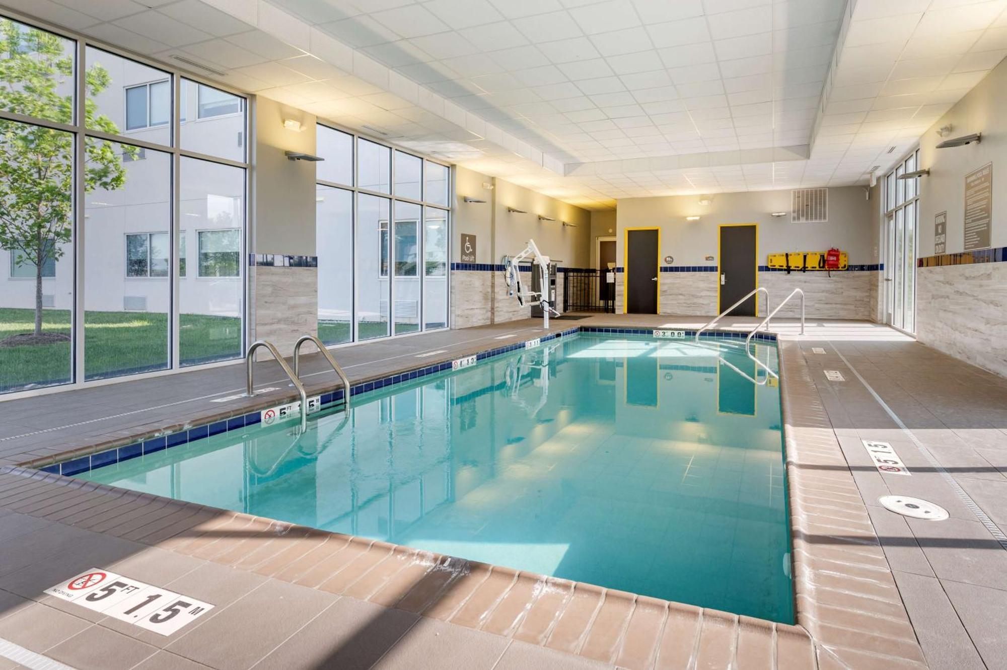 Hotel Glo Western 3*