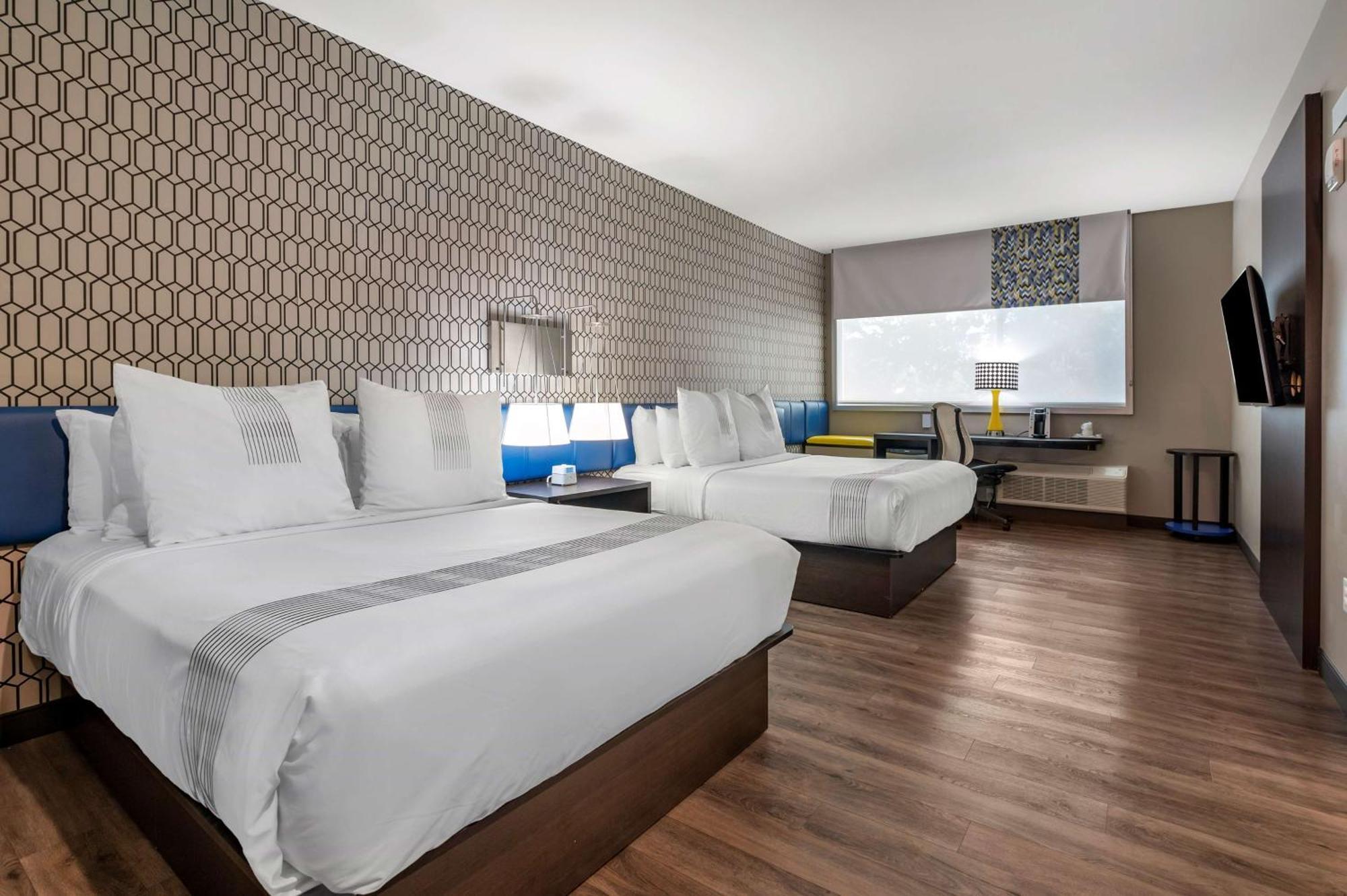 Hotel Glo Western