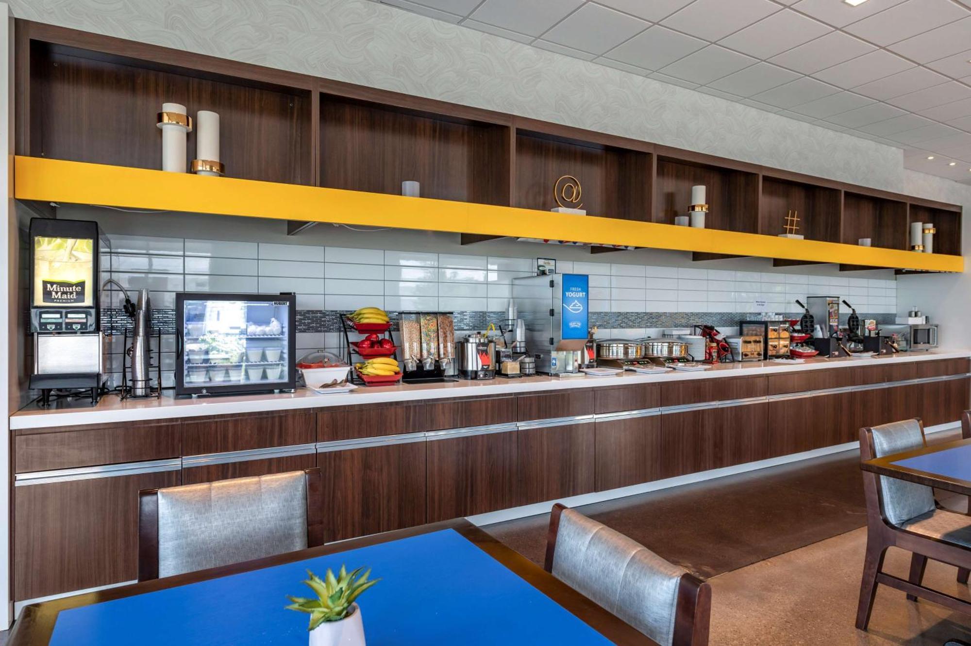 Hotel Glo Western